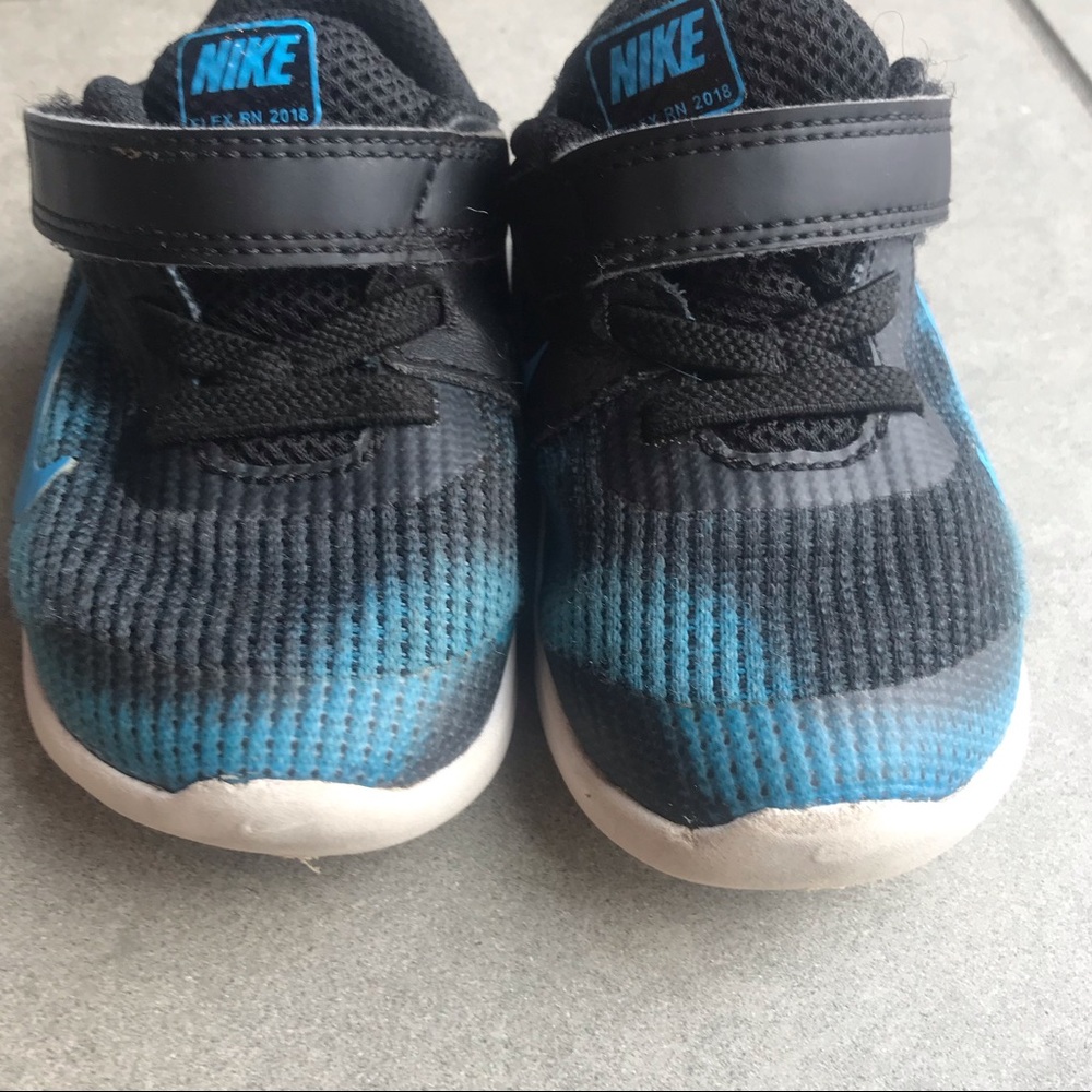 Nike flex toddler boy shoes